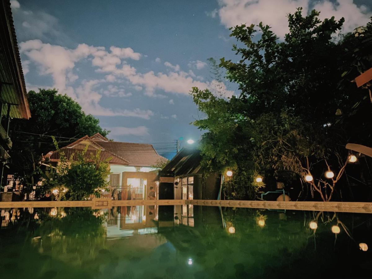 Chiangmai Moli Inn (Adults Only) Чиангмай Экстерьер фото